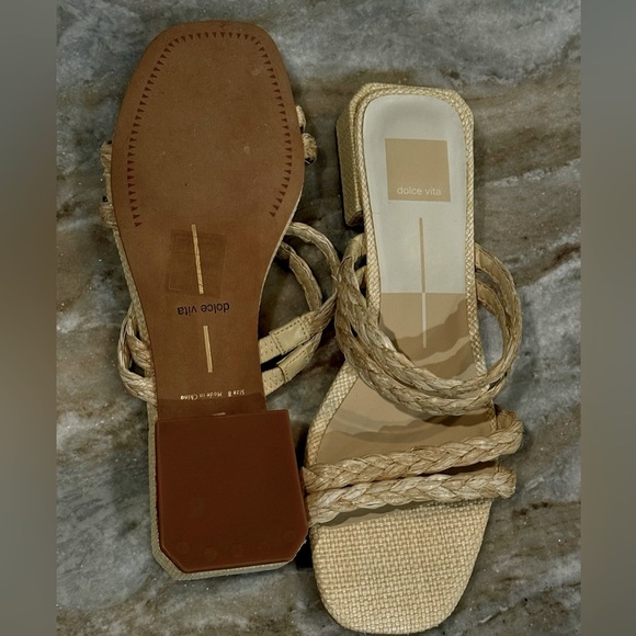 Women’s DOLCE VITA Haize raffia sandals- Size 8 - Picture 9 of 9